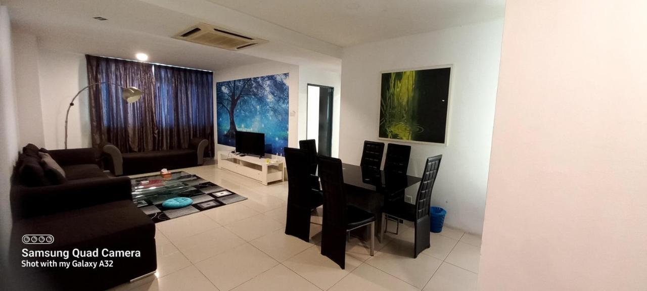 One Maxim Residence At Taragon クアラルンプール エクステリア 写真