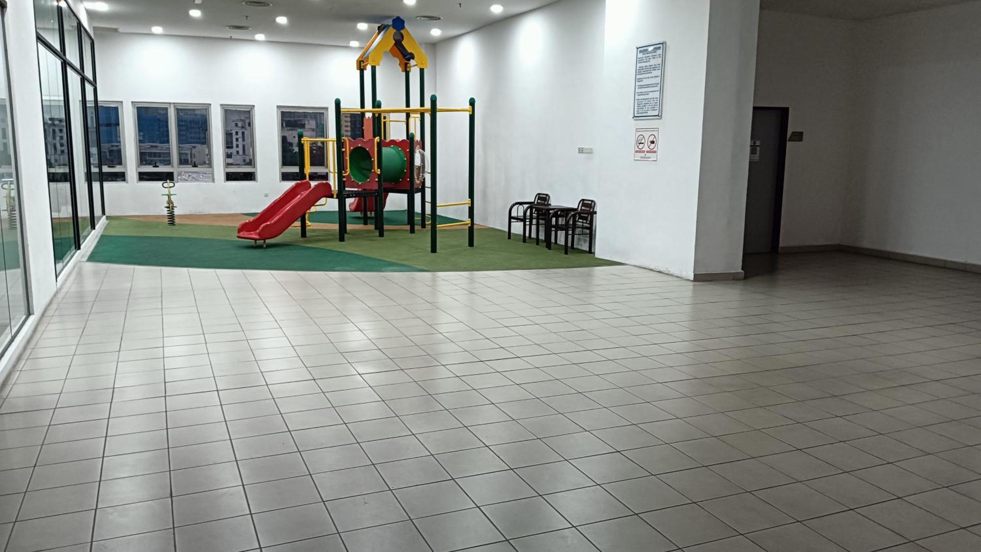 One Maxim Residence At Taragon クアラルンプール エクステリア 写真