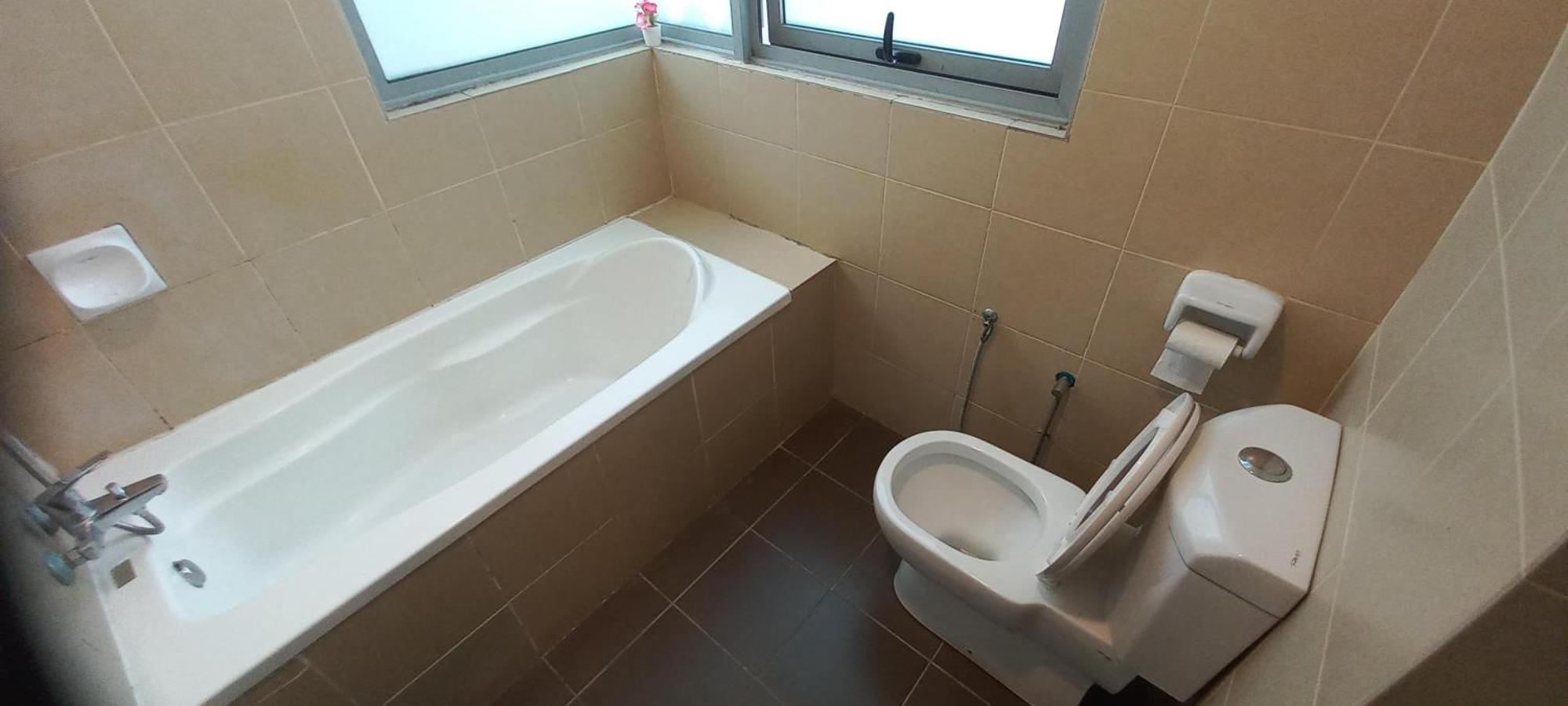 One Maxim Residence At Taragon クアラルンプール エクステリア 写真
