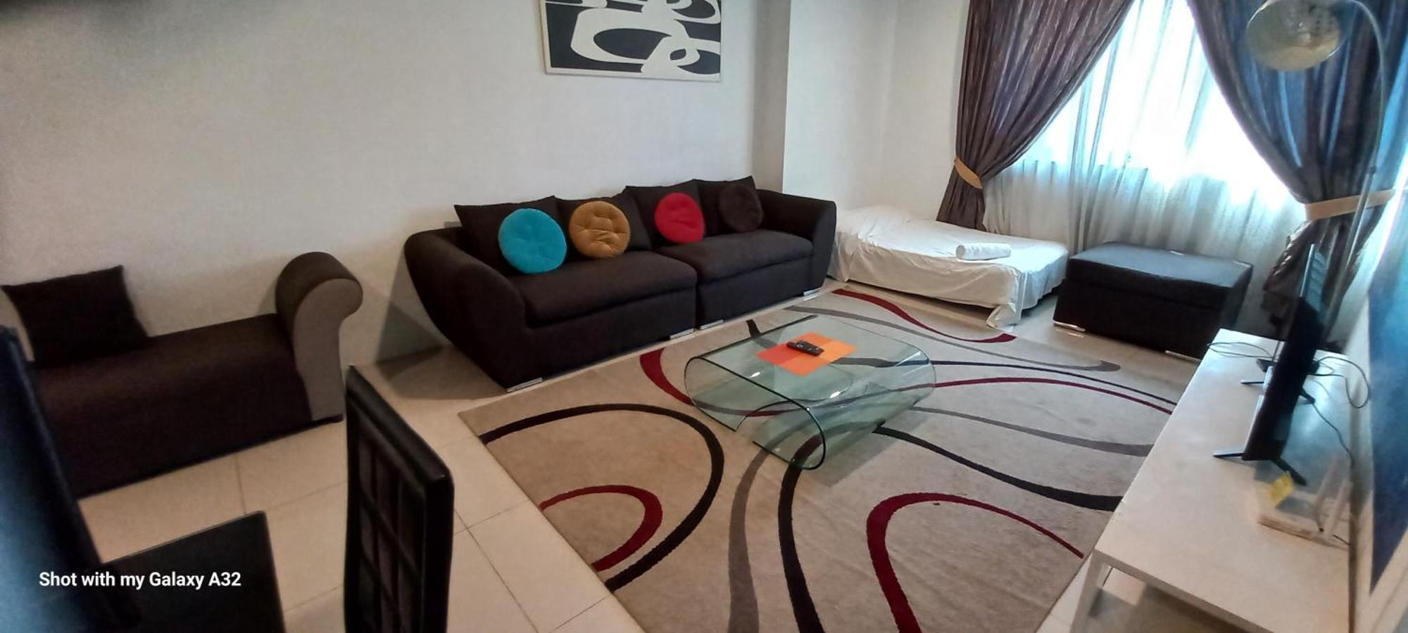 One Maxim Residence At Taragon クアラルンプール エクステリア 写真